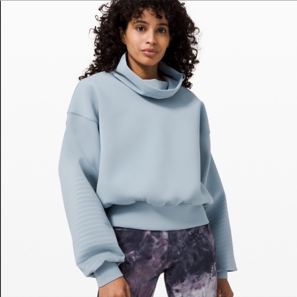 NWOT Lululemon Full Flourish Pullover